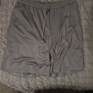 Grey gym shorts with liner